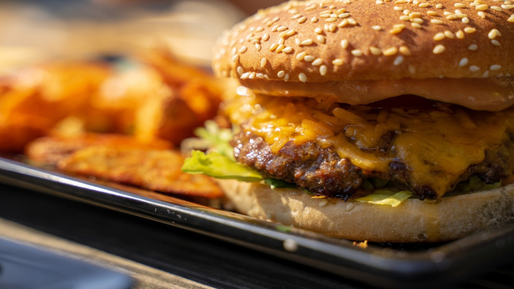 Montessori burger and ribs delivery cover