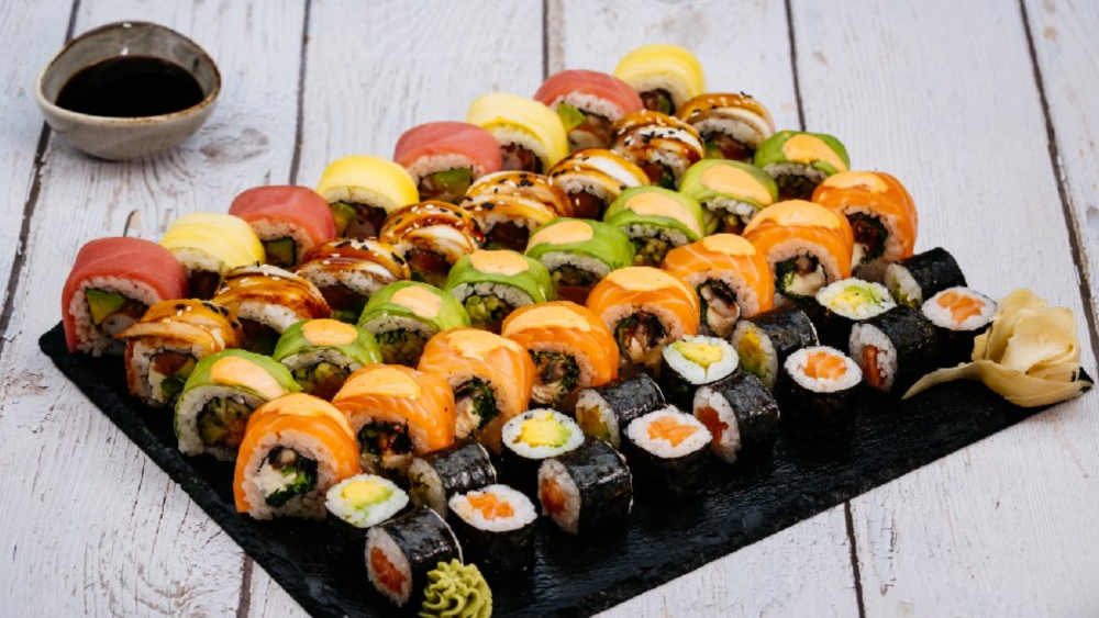 Happy Sushi Orizont cover
