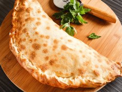 Calzone Picant image