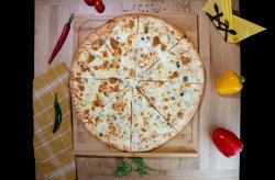 20% reducere: Pizza regina brânzeturilor image