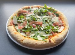 Pizza Prosciutto crudo Ø 32cm image