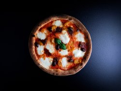 Pizza `Nduja Calabrese Piccante image