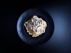 Pasta Chicken Alfredo image