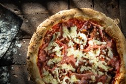 Pizza Canibale image