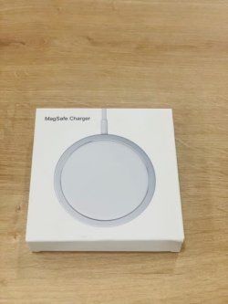 Incarcator wireless MagSafe