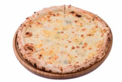 Pizza quattro formaggi image