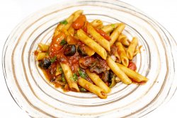 Penne arrabiata image