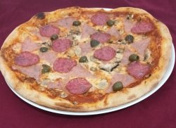  Pizza Capriciosa image