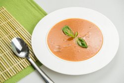 Supă cremă de roşii cu busuioc – vegan - fără gluten image