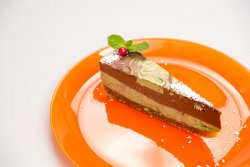 Tort ciocolată şi mentă cu sirop agave – raw image