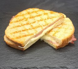 Sandwich romanesc image