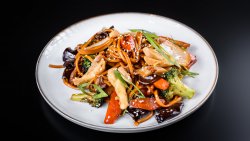 Wok japanese udon with chicken and oyster sauce image