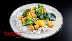 Vegetables & Tofu, spicy coconat milk with rice image