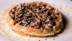 Choc-au-bueno waffle  image