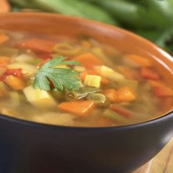 Ciorbă de legume proaspete și sanătoase image