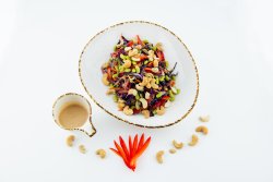 Salată Thai image