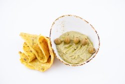 Hummus cu măsline verzi image