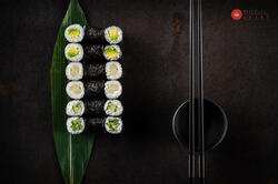 Hosomaki set vegetarian image