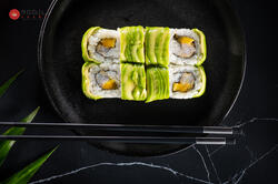 Roll cu crevete tempura image