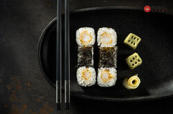 Maki cu crevete tempura image