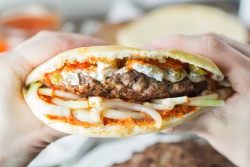 Beef Pljeskavica cu chiftea din carne de vita image