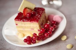 Raspberry cake, 155 gr  image