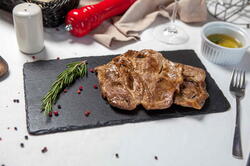Ceafa de porc la gratar image