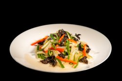 Salată de castraveți Hun Yu image