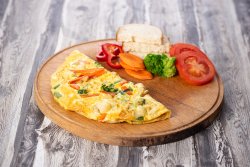 Omletă cu legume image