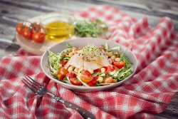 Smoked salmon salad image