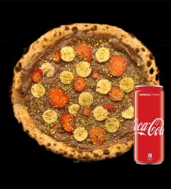 Pizza Nutella + băutură răcoritoare și sos  image