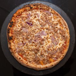Pizza tonno e cipolla image