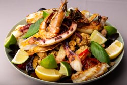 Platou Fructe de Mare* (2 Persoane) image