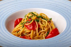 Spaghete Aglio, Olio e Peperoncino image