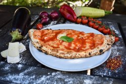 Calzone Picante image