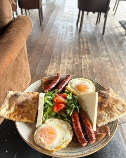 English Breakfast image