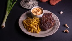 Meniu ceafă porc la grătar image