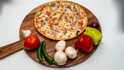 Pizza Tonno -32 cm image