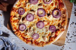 Pizza cu ton mică image