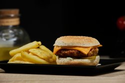 Miniburger de pui si cartofi pai image