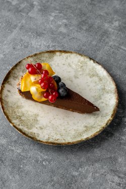Tartă de ciocolată raw-vegan image