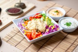 Salată cu humus image