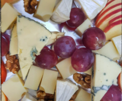 Platou cu brânzeturi image