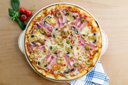 Pizza Messina image