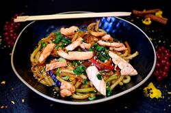 Wok Udon Somon Sos Stridii image