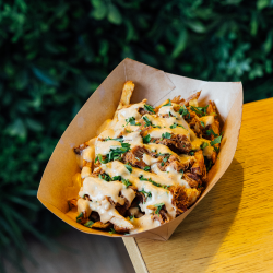 20% reducere: Pulled pork fries image