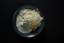 Mămăligă cu brânză și smântână image