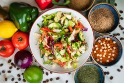 Salată mixtă libaneză image