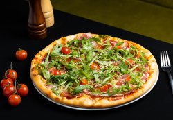 Pizza Prosciutto crudo con rucola image