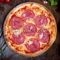 Pizza Salami Dolce image